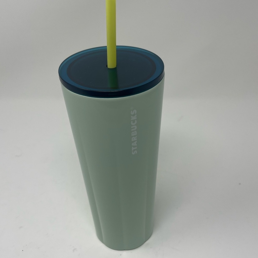 STARBUCKS STAINLESS COLD TUMBLER 24oz PISTACHIO GREEN W/BLUE LID